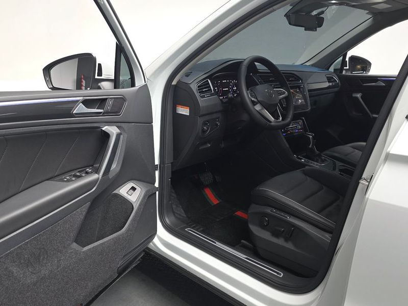 2024 Volkswagen Tiguan 2.0 TDI Prestige photo 12
