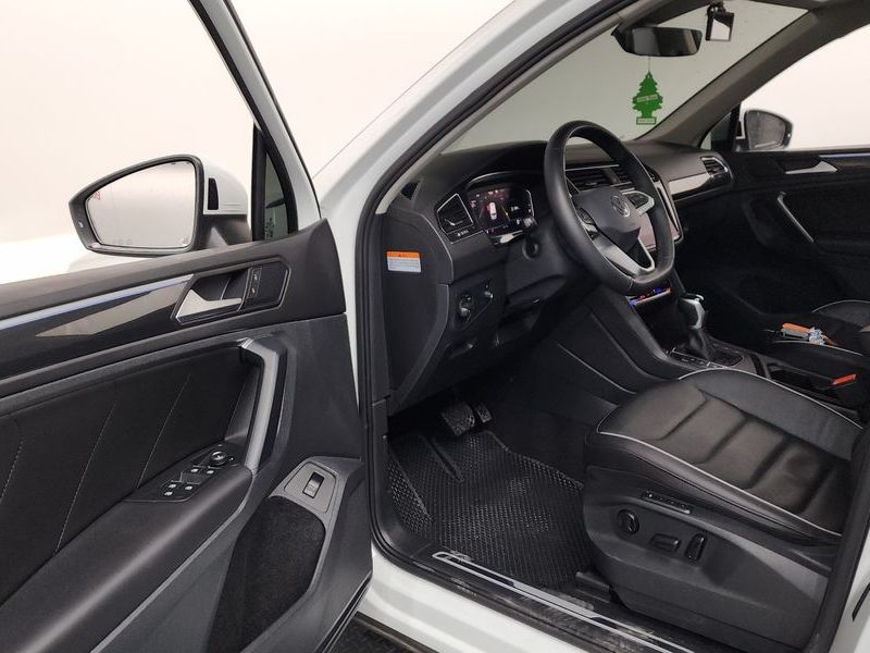 2024 Volkswagen Tiguan 2.0 TDI Prestige photo 10