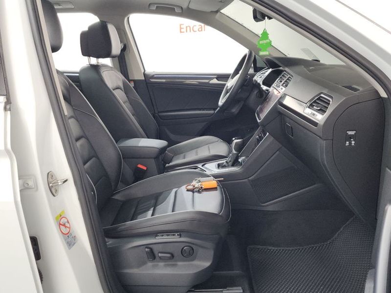 2024 Volkswagen Tiguan 2.0 TDI Prestige photo 11