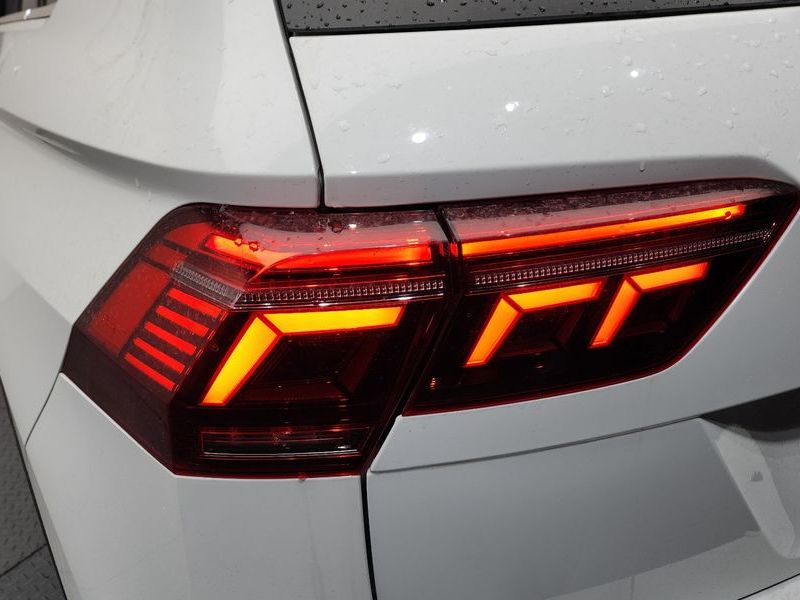 2024 Volkswagen Tiguan 2.0 TDI Prestige photo 23