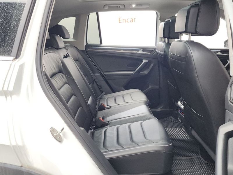 2024 Volkswagen Tiguan 2.0 TDI Prestige photo 26