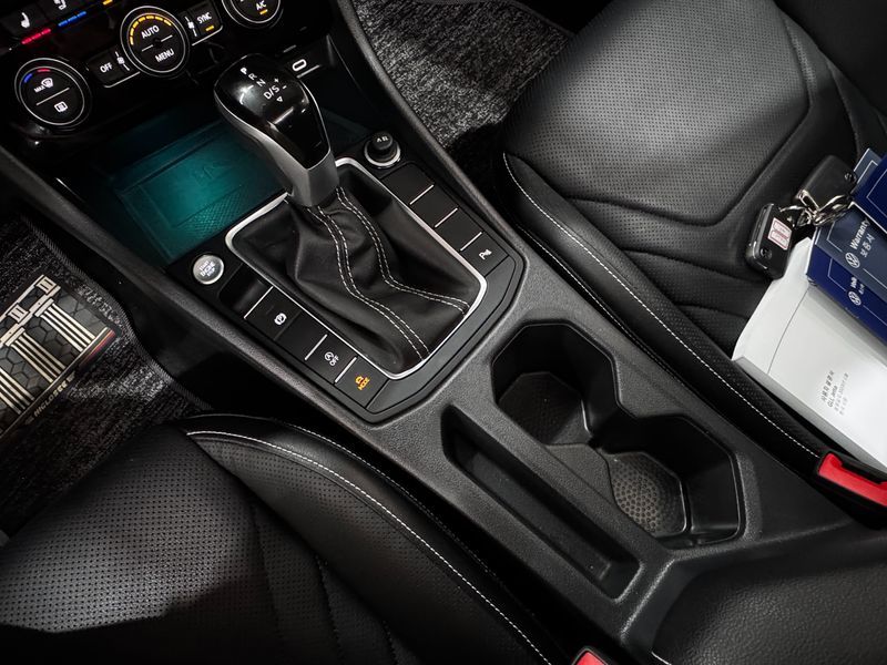 2023 Volkswagen Jetta 1.5 TSI Prestige photo 9