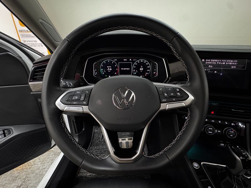 2023 Volkswagen Jetta 1.5 TSI Prestige photo 12