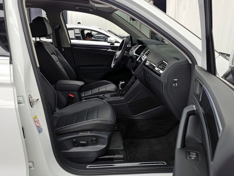 2024 Volkswagen Tiguan 2.0 TDI Prestige photo 11