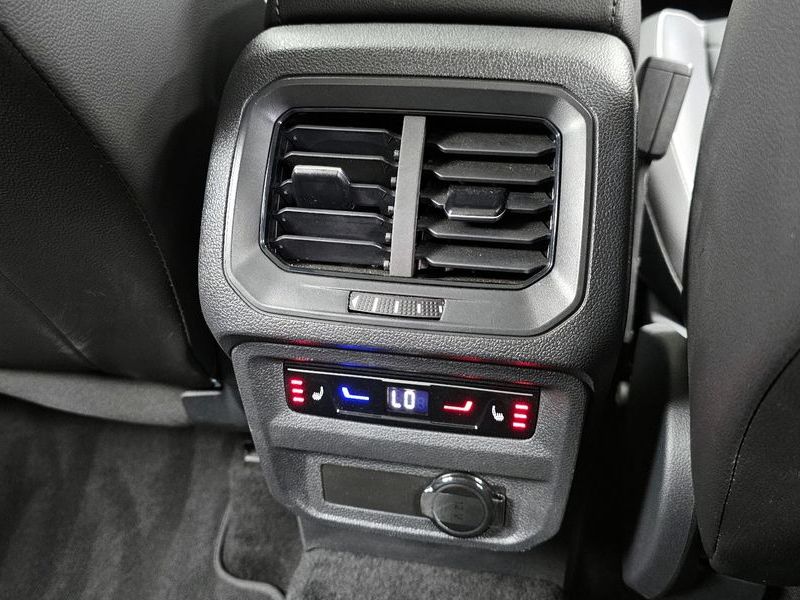 2024 Volkswagen Tiguan 2.0 TDI Prestige photo 19