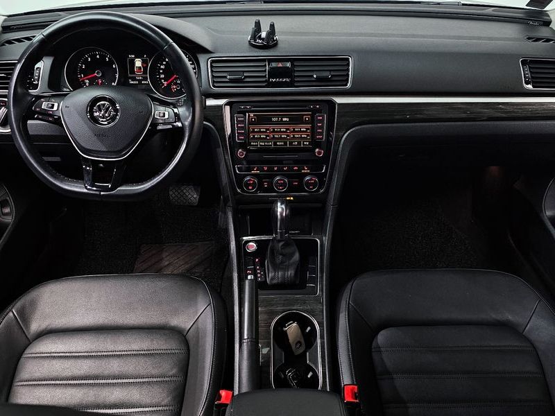2018 Volkswagen Passat 2.0 TSI B7 photo 7
