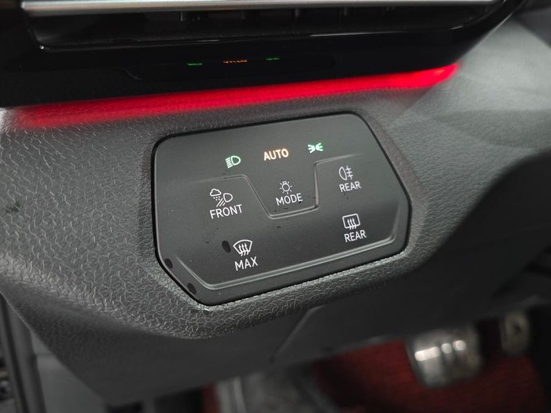 2023 Volkswagen ID.4 Pro photo 28