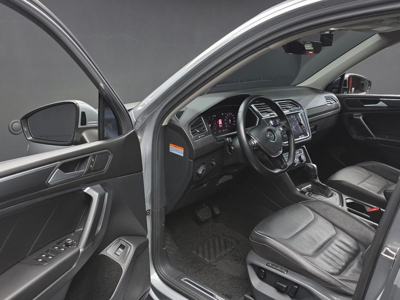 2020 Volkswagen Tiguan 2.0 TDI Prestige photo 10