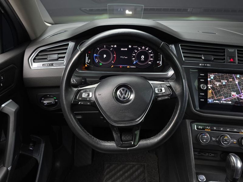 2020 Volkswagen Tiguan 2.0 TDI Prestige photo 13
