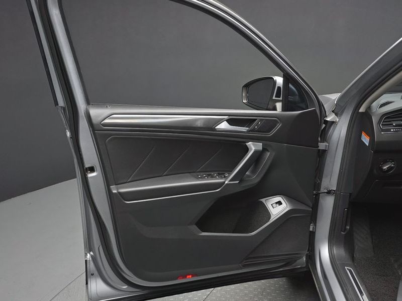 2020 Volkswagen Tiguan 2.0 TDI Prestige photo 24