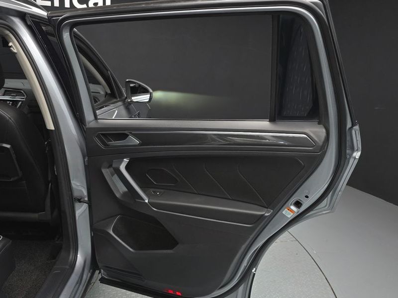 2020 Volkswagen Tiguan 2.0 TDI Prestige photo 25