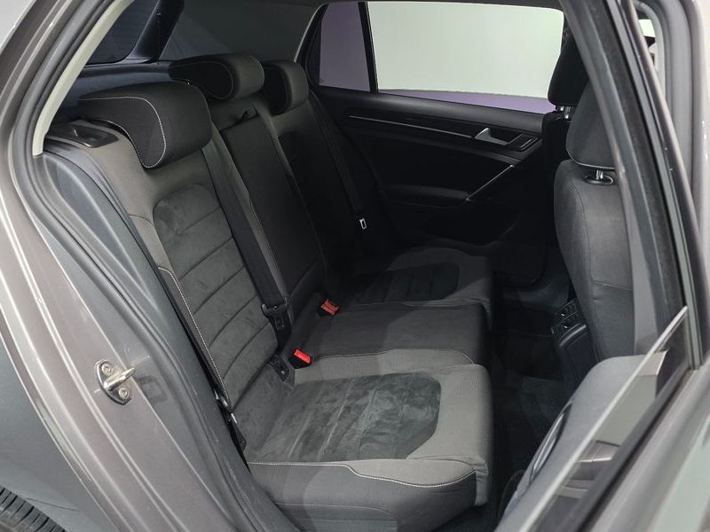 2014 Volkswagen Golf 1.6 TDI photo 12