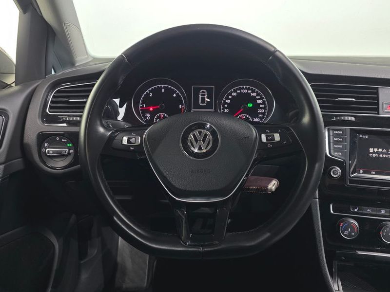 2014 Volkswagen Golf 1.6 TDI photo 13