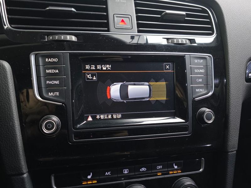 2014 Volkswagen Golf 1.6 TDI photo 15