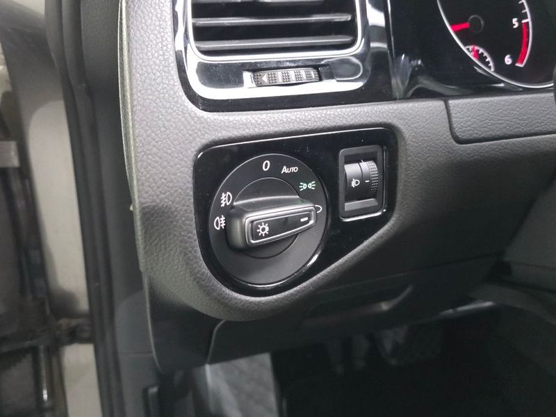 2014 Volkswagen Golf 1.6 TDI photo 18