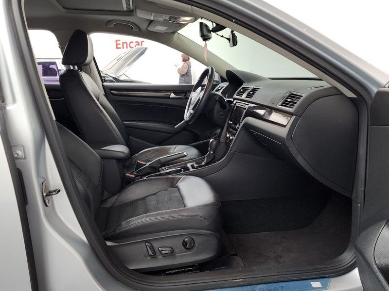 2014 Volkswagen Passat 2.0 TDI B7 photo 11