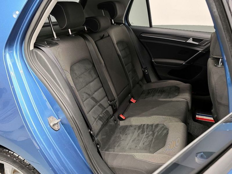 2015 Volkswagen Golf 2.0 TDI photo 12