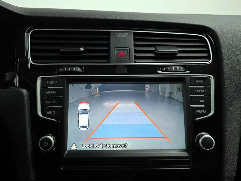 2015 Volkswagen Golf 2.0 TDI photo 14