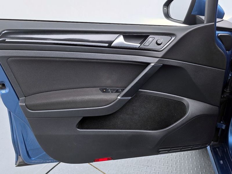 2015 Volkswagen Golf 2.0 TDI photo 18
