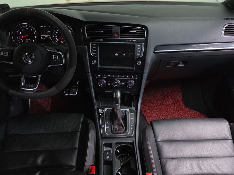 2016 Volkswagen Golf 2.0 GTI photo 7