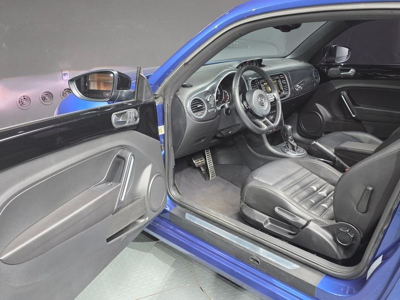 2014 Volkswagen Beetle 2.0 TDI Premium 3rd photo 10