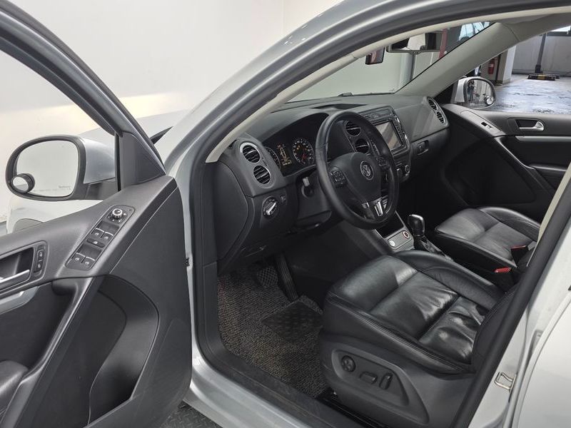 2014 Volkswagen Tiguan 2.0 TDI Comfort 5N photo 11