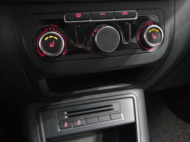 2014 Volkswagen Tiguan 2.0 TDI Comfort 5N photo 16
