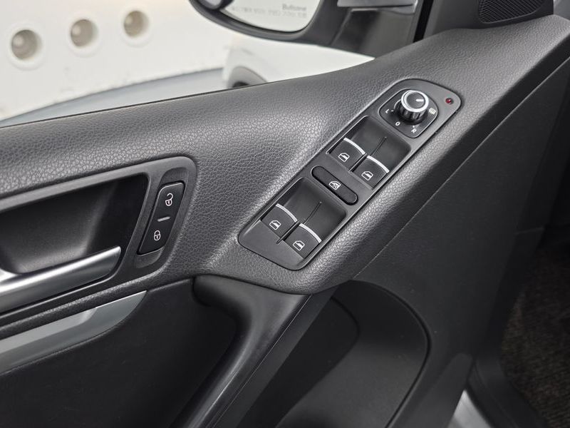 2014 Volkswagen Tiguan 2.0 TDI Comfort 5N photo 17