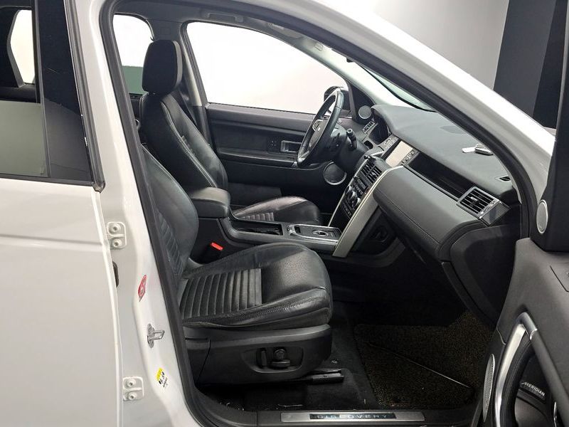 2016 Land Rover Discovery Sport 2.0 TD4 HSE Luxury photo 10