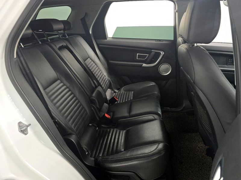 2016 Land Rover Discovery Sport 2.0 TD4 HSE Luxury photo 12