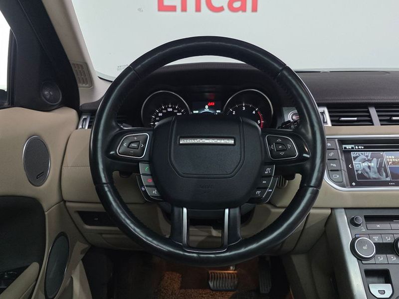 2016 Land Rover Range Rover Evoque 2.0 TD4 SE photo 12