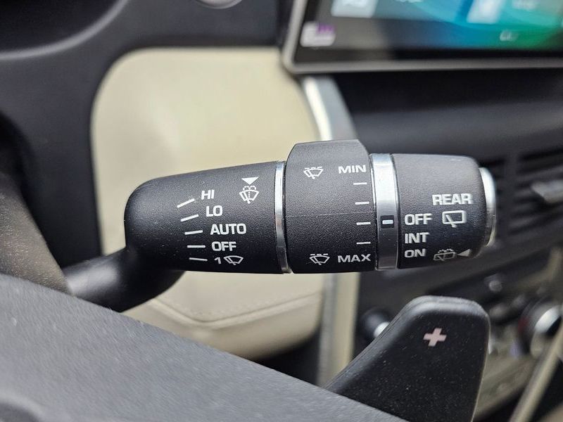 2016 Land Rover Discovery Sport 2.0 TD4 HSE Luxury photo 16