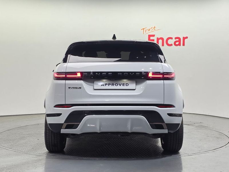 2025 Land Rover Range Rover Evoque P250 Dynamic SE photo 7