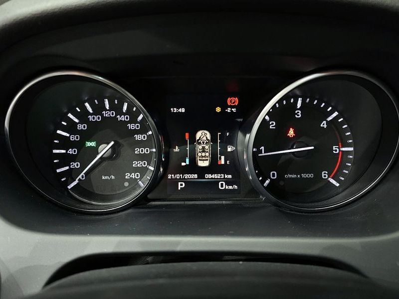 2016 Land Rover Discovery Sport 2.0 TD4 SE photo 8