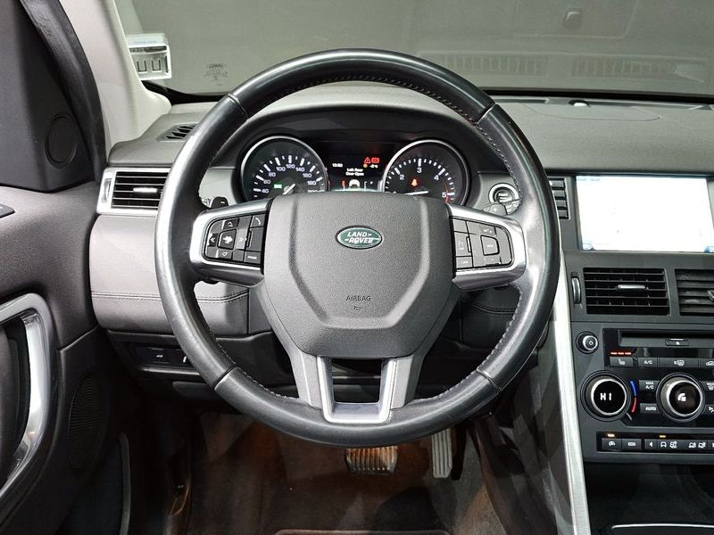 2016 Land Rover Discovery Sport 2.0 TD4 SE photo 13