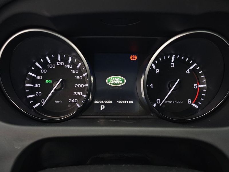 2016 Land Rover Discovery Sport 2.0 TD4 SE photo 8