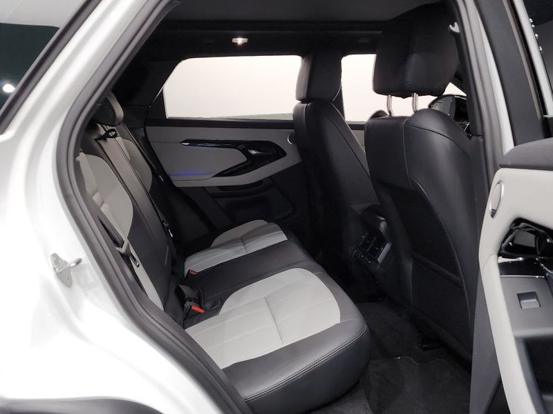 2026 Land Rover Range Rover Evoque P250 Dynamic SE photo 11
