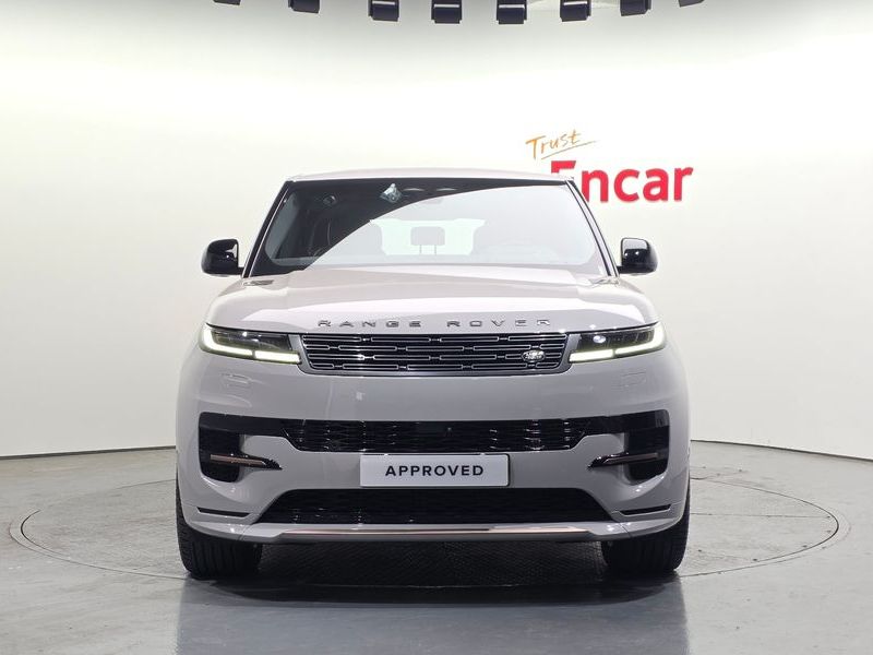 2025 Land Rover Range Rover Sport P550E Dynamic HSE photo 8