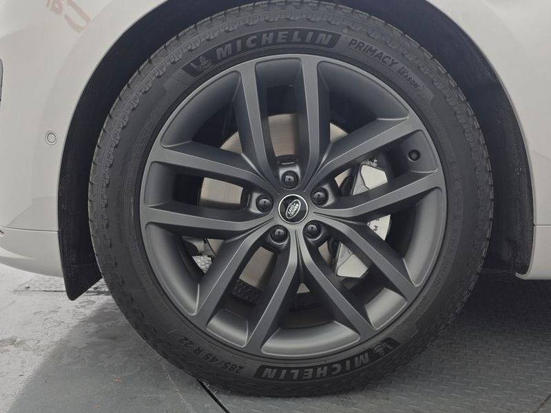 2025 Land Rover Range Rover Sport P550E Dynamic HSE photo 9