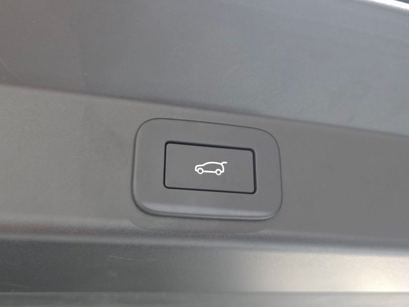 2025 Land Rover Range Rover Sport P550E Dynamic HSE photo 20