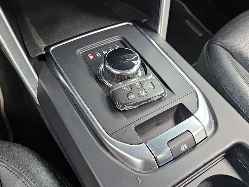2018 Land Rover Discovery Sport 2.0 TD4 SE (150PS) photo 9