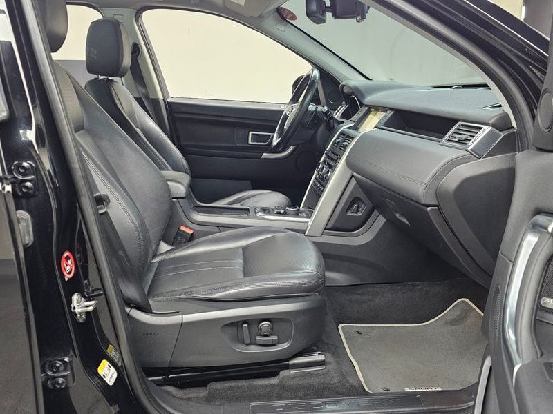 2018 Land Rover Discovery Sport 2.0 TD4 SE (150PS) photo 11