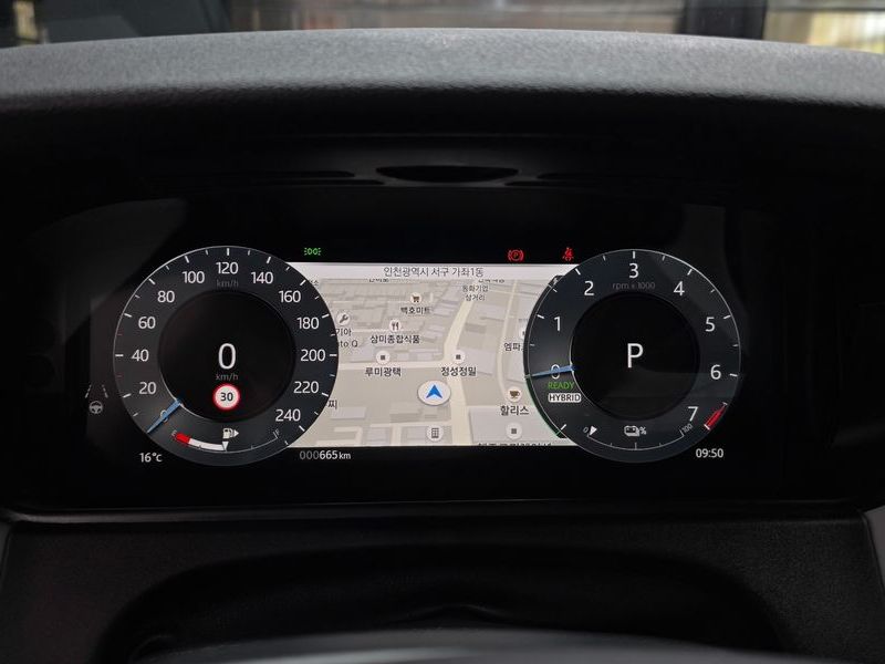 2024 Land Rover Range Rover Velar 2.0 P400E Dynamic SE photo 8