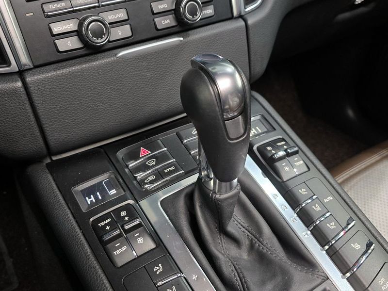 2015 Porsche Macan 3.0 S 95B photo 9