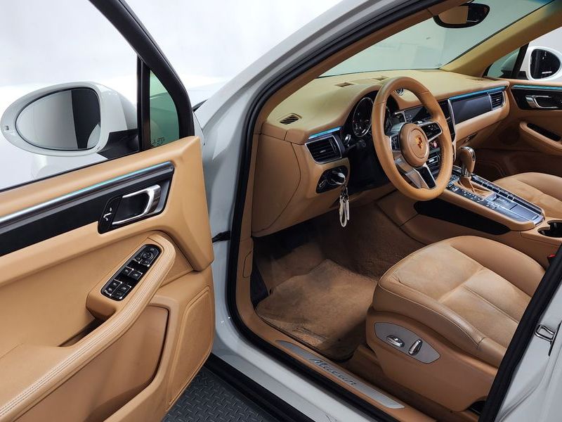 2015 Porsche Macan 2.0 95B photo 10