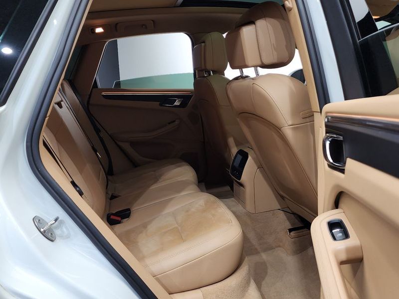 2015 Porsche Macan 2.0 95B photo 12
