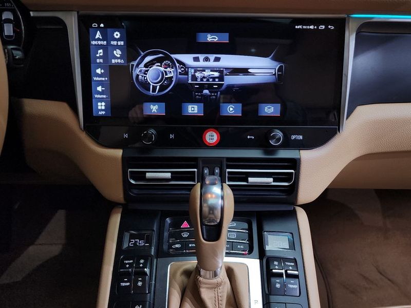 2015 Porsche Macan 2.0 95B photo 15