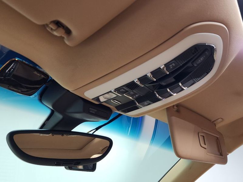 2015 Porsche Macan 2.0 95B photo 17