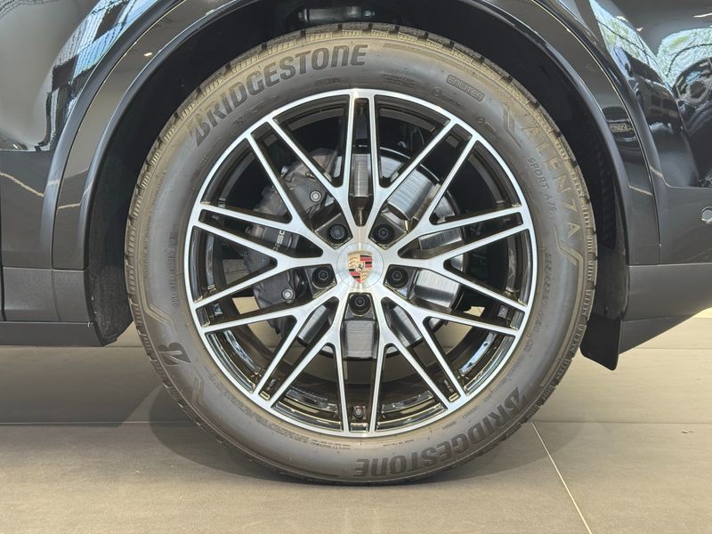 2025 Porsche Cayenne 3.0 Coupe photo 7