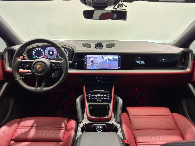 2025 Porsche Cayenne 3.0 Coupe photo 8